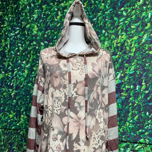 White Birch Hooded Pullover 🆕🆕🆕 - Picture 1 of 2